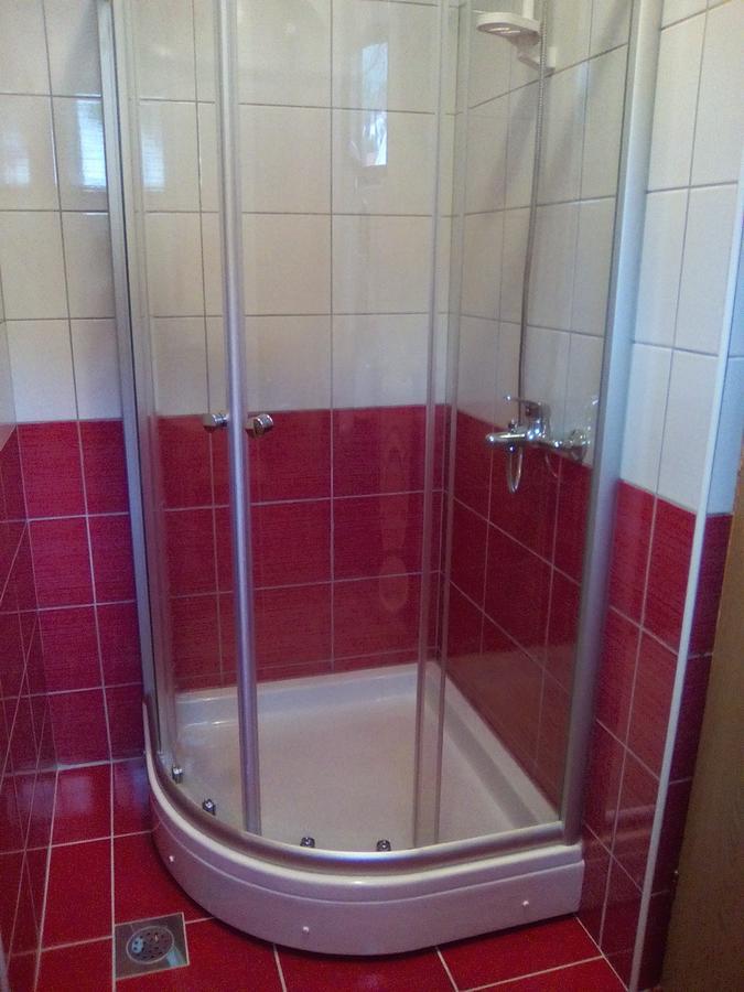 Apartmani Sara トレビニエ エクステリア 写真